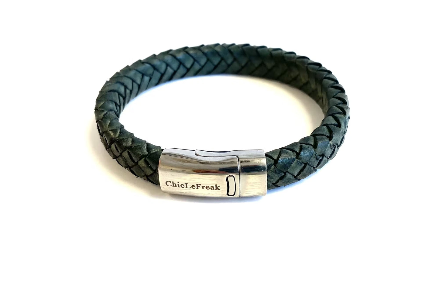 Chic Le Freak Armband gevlochten leder mat groen