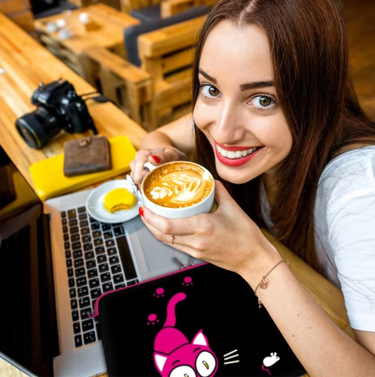 Digittrade Designer Laptoptas Kitty To Go Muis 13 inch Neopreen model