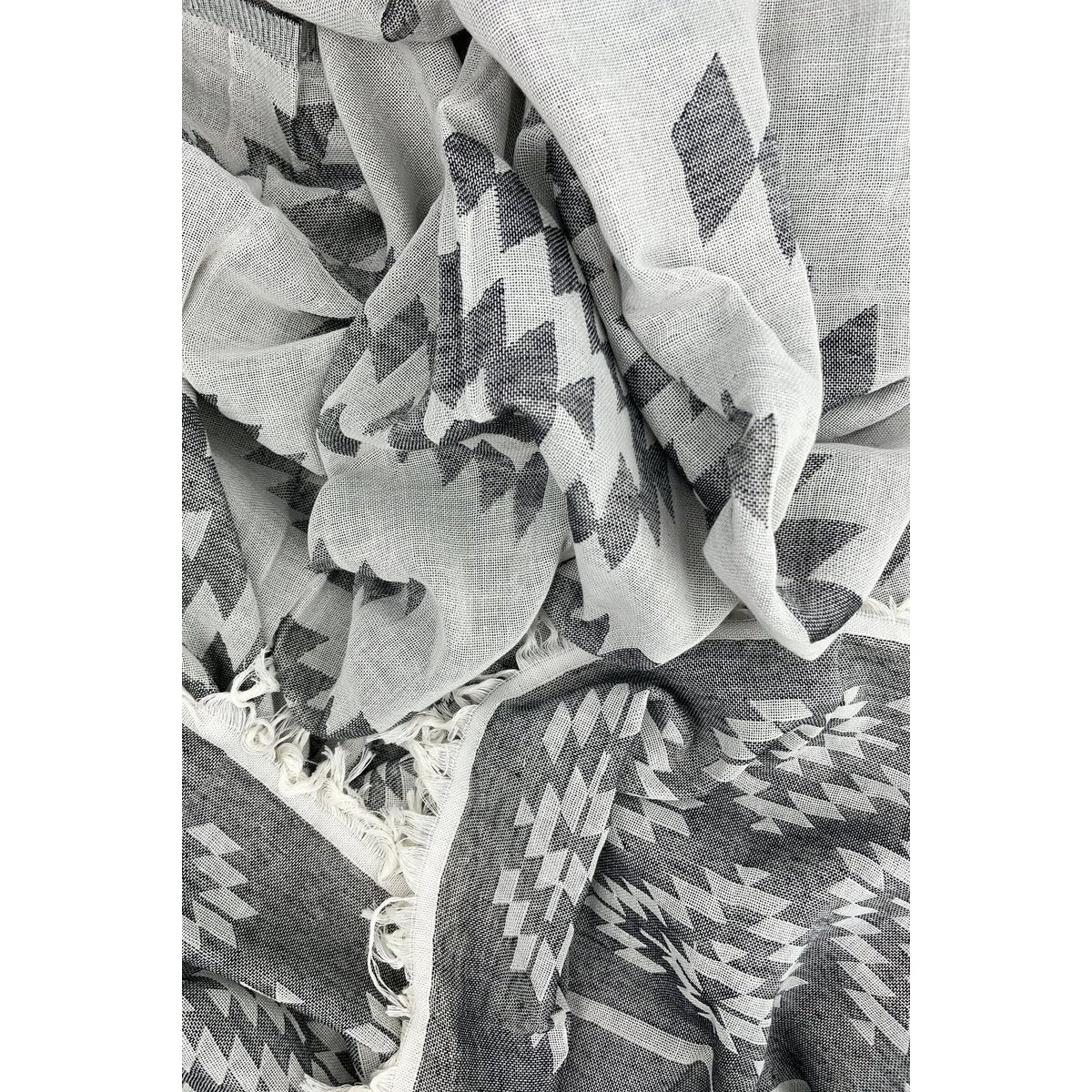 Handgeweven Turkse handdoek grijs Kilim in the Name of Grey