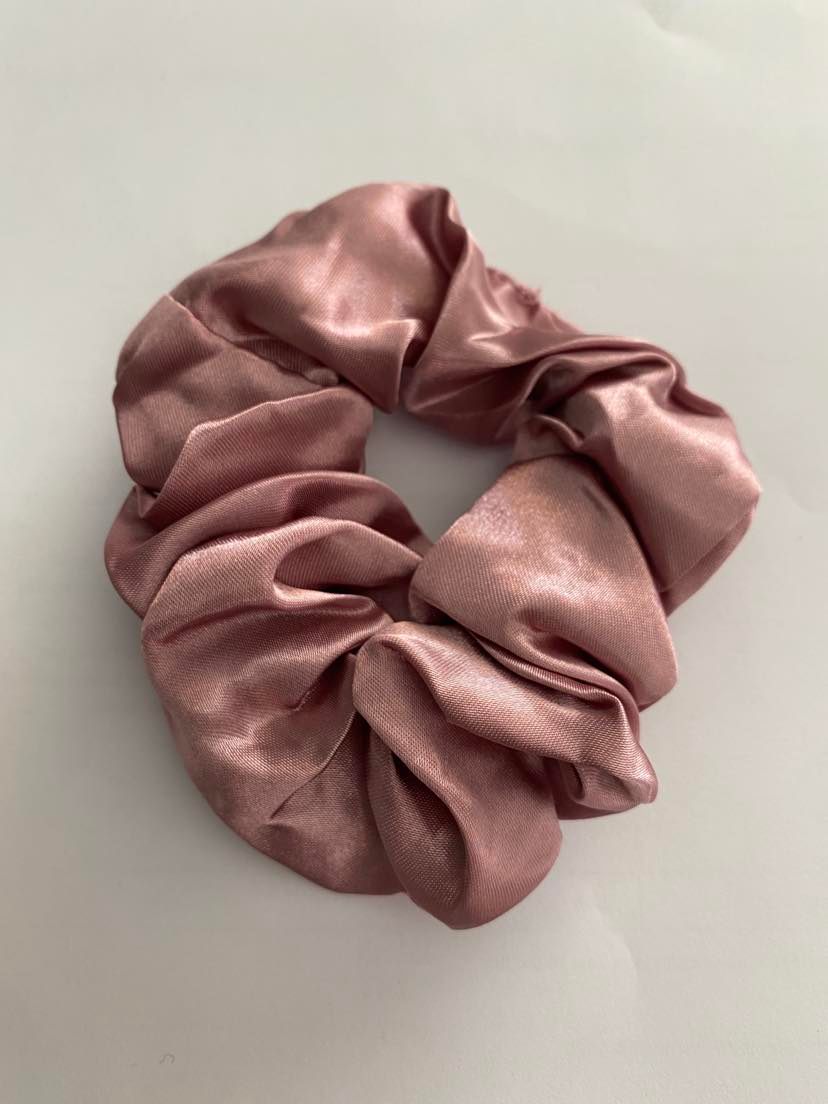 Julien Deluxe Scrunchie roze