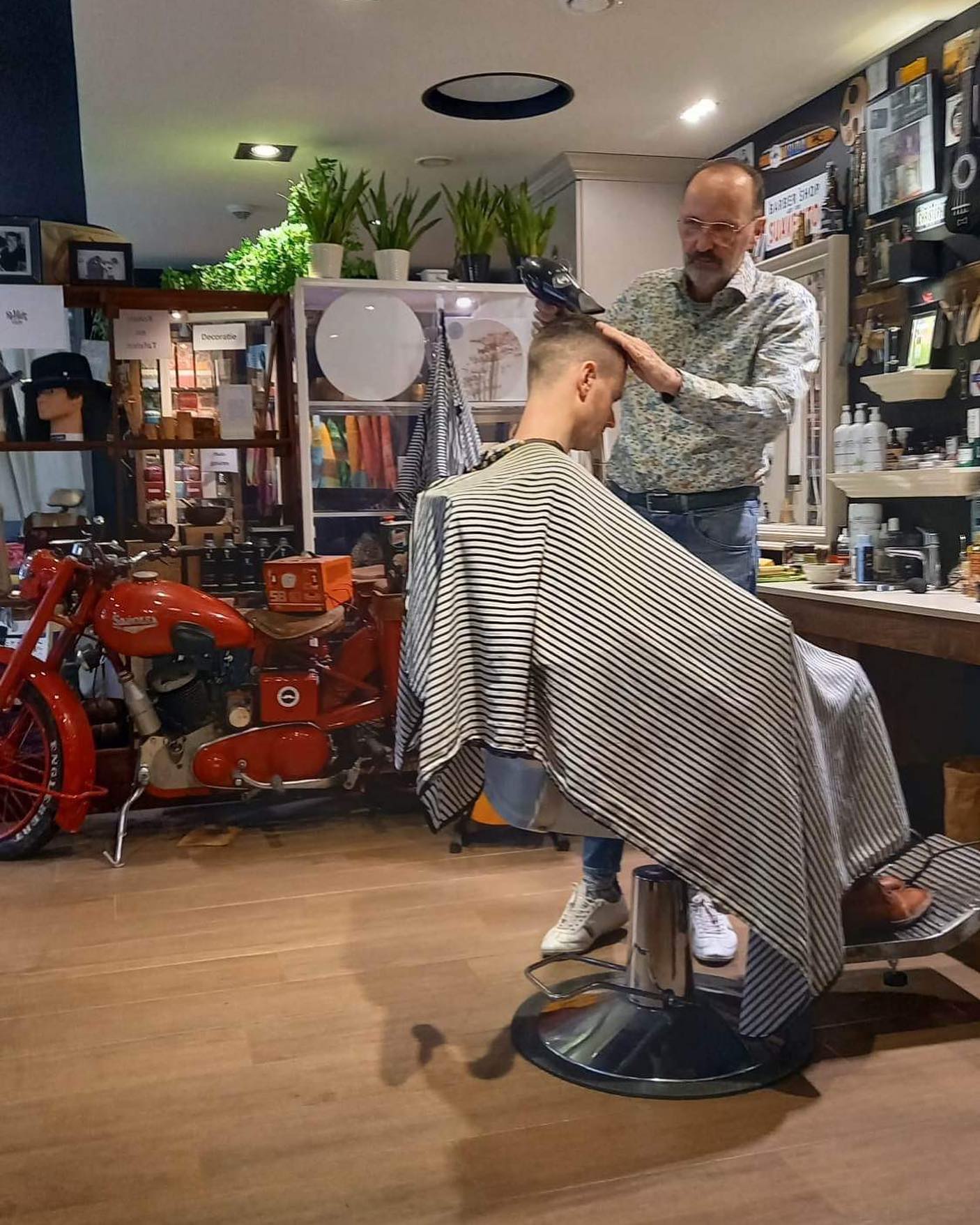 Barbershop Julien Deluxe