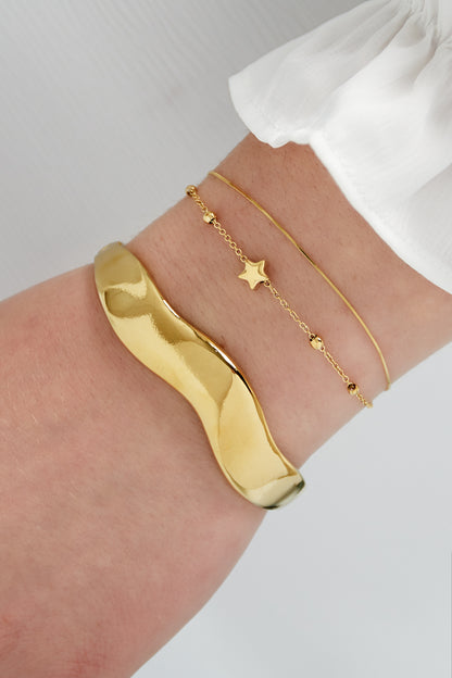 Golvende armband