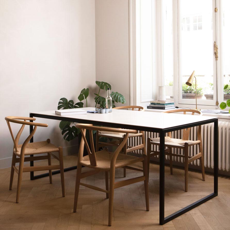 Dining table Hugo Ø180