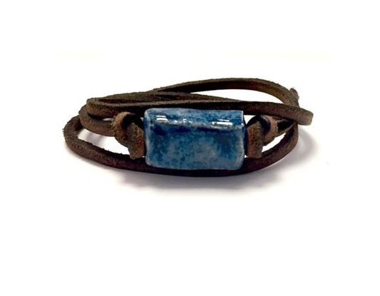 Chic Le Freak Armband bruin lederen touw met blauwe keramische steen