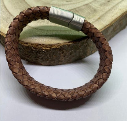 Chic Le Freak Armband gevlochten leder cognac