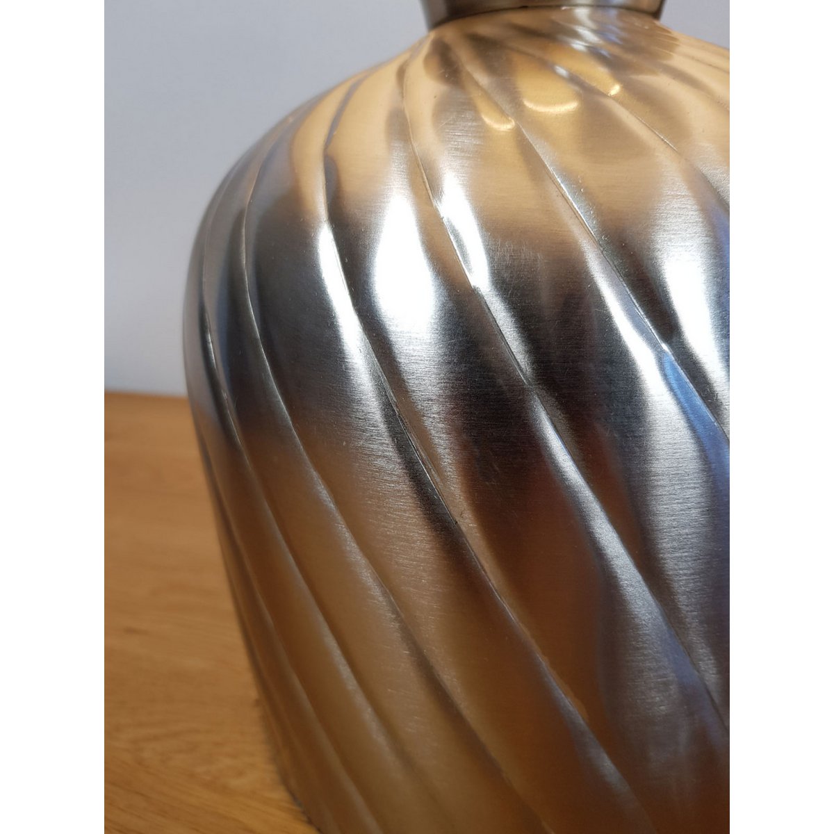 Tafellamp bedlampje ø 30 x H 52 cm tafellamp sierlamp metalen voet goud zilver